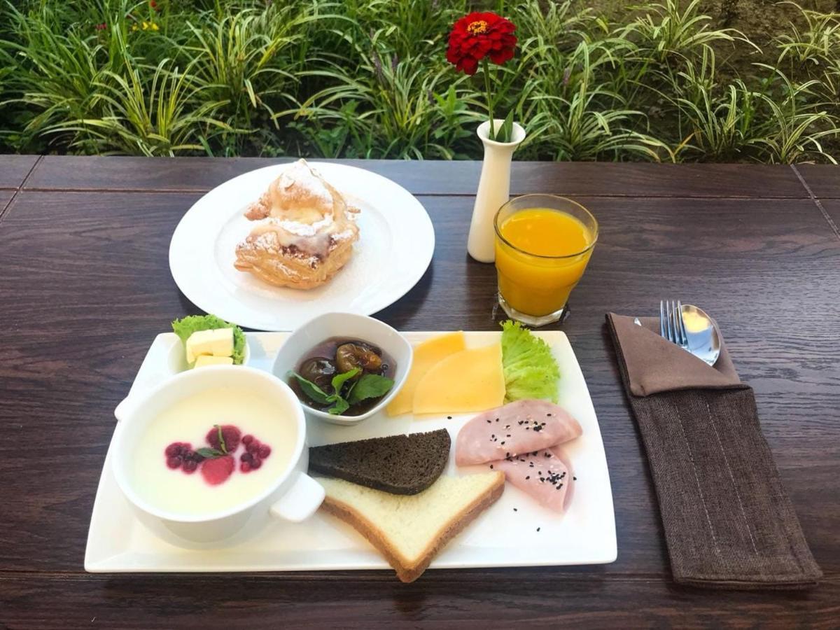 Dioskuria Hotel Sukhumi Eksteriør bilde