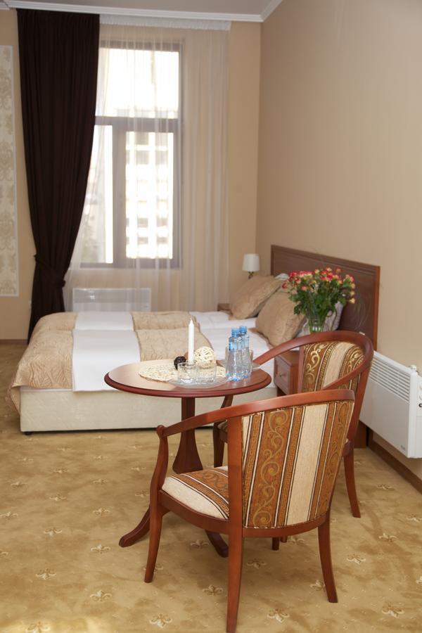 Dioskuria Hotel Sukhumi Eksteriør bilde