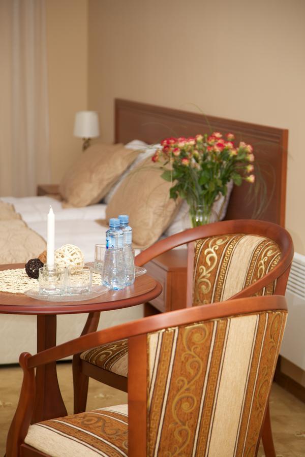 Dioskuria Hotel Sukhumi Eksteriør bilde