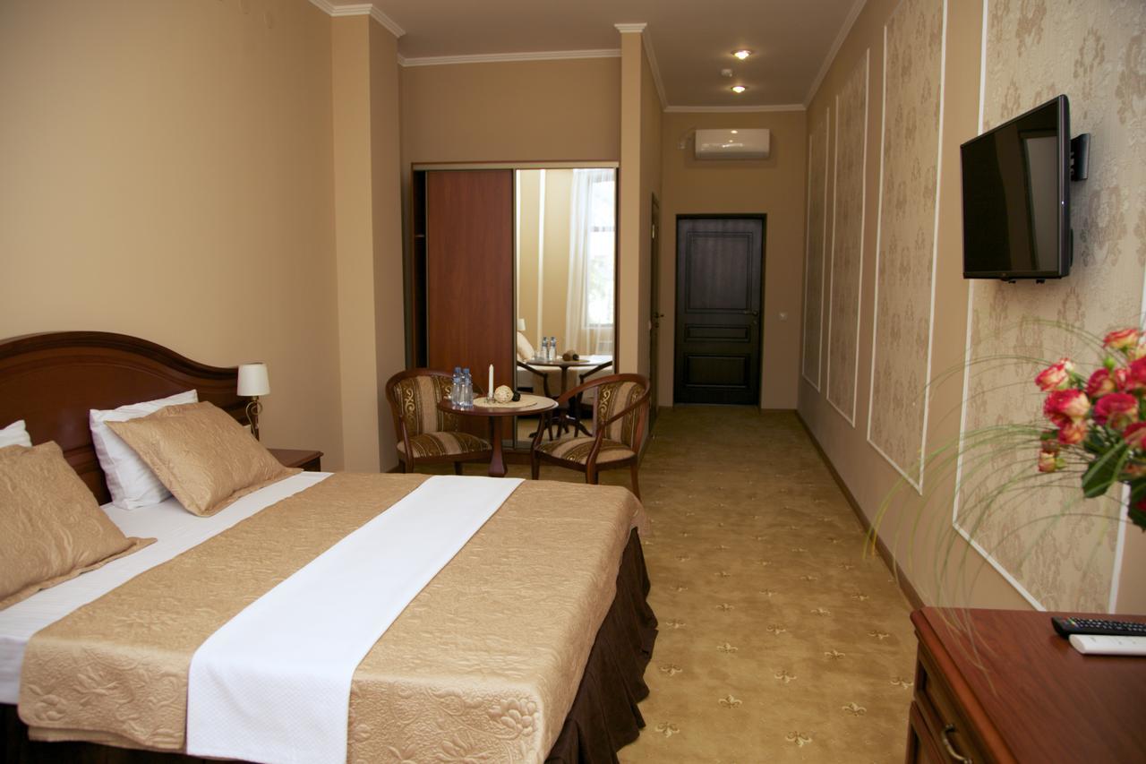 Dioskuria Hotel Sukhumi Eksteriør bilde