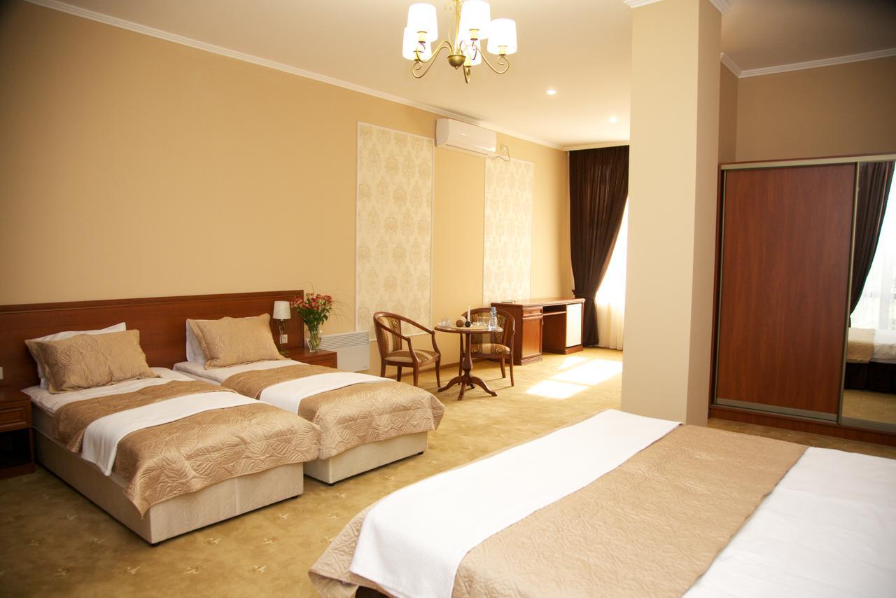Dioskuria Hotel Sukhumi Eksteriør bilde